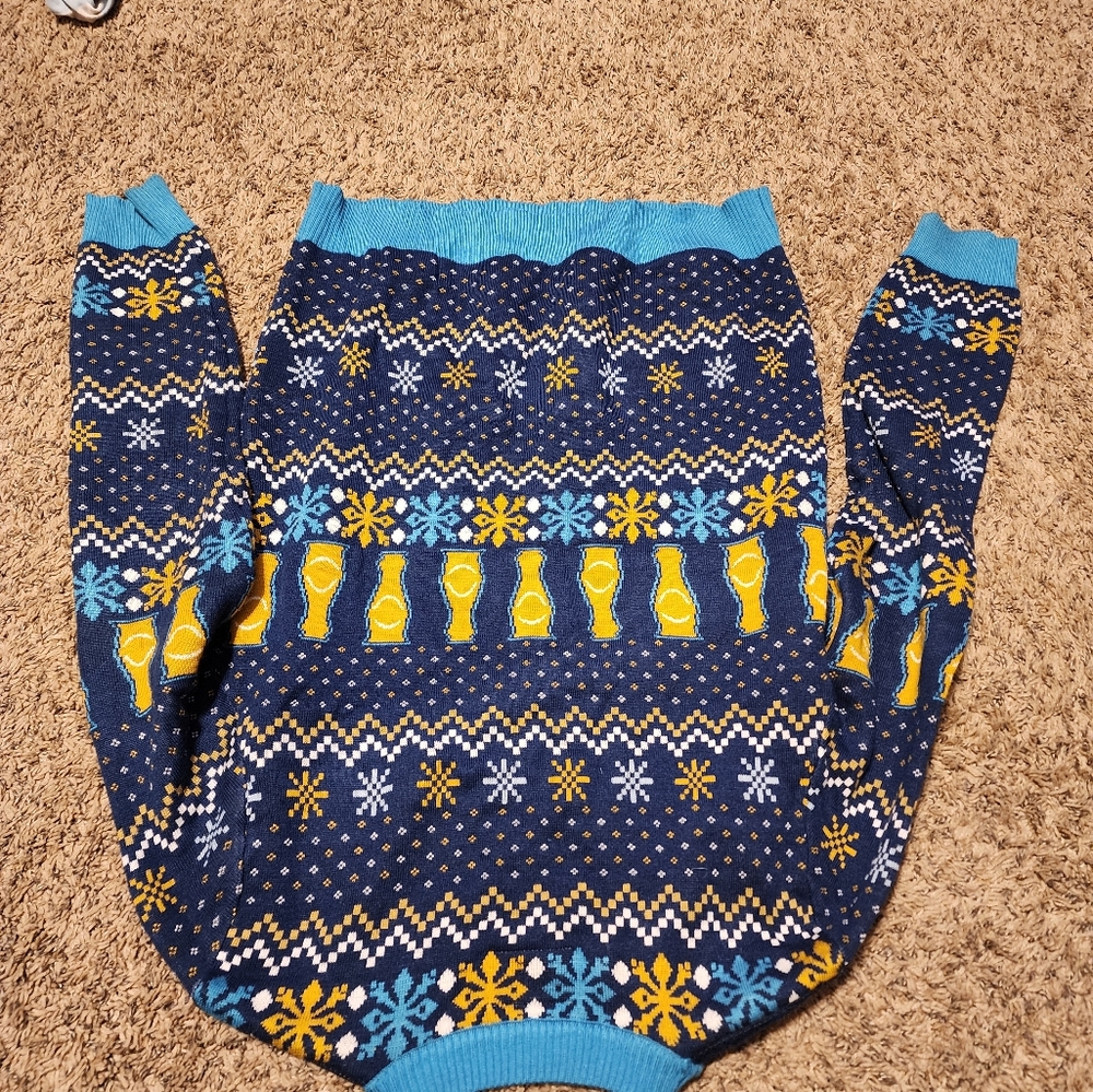 Sam Adam's sweater - Picture 2 of 2